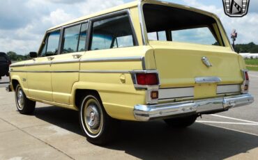 Jeep-Wagoneer-1973-5