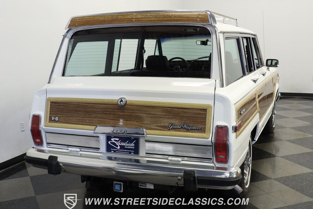 Jeep-Wagoneer-1988-10