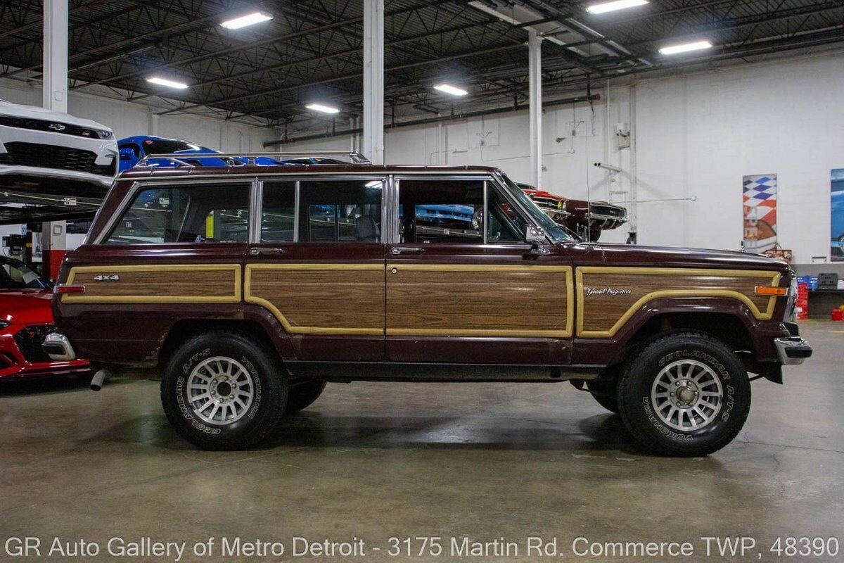 Jeep-Wagoneer-1988-7