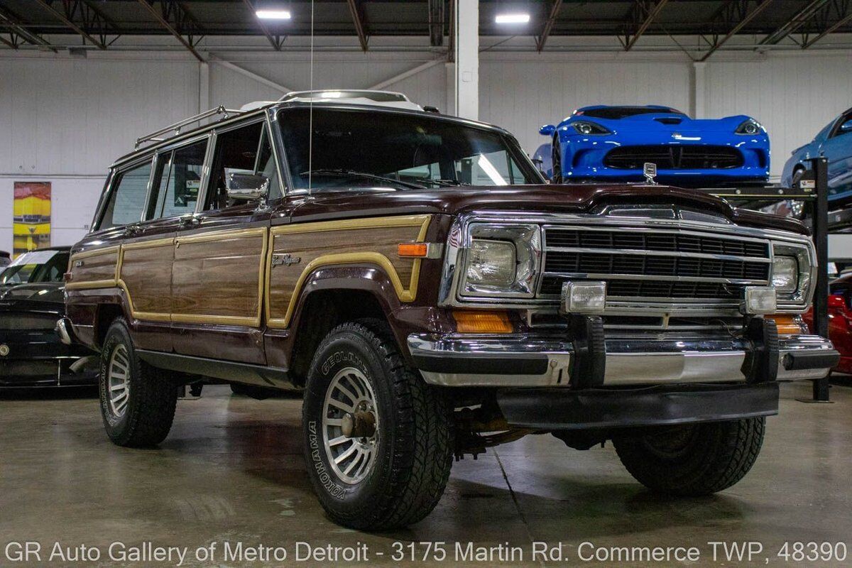 Jeep-Wagoneer-1988-9