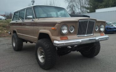 Jeep-Wagoneer-Break-1968-1