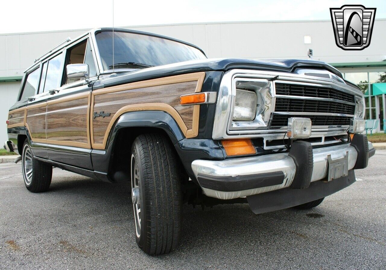 Jeep-Wagoneer-Cabriolet-1989-10