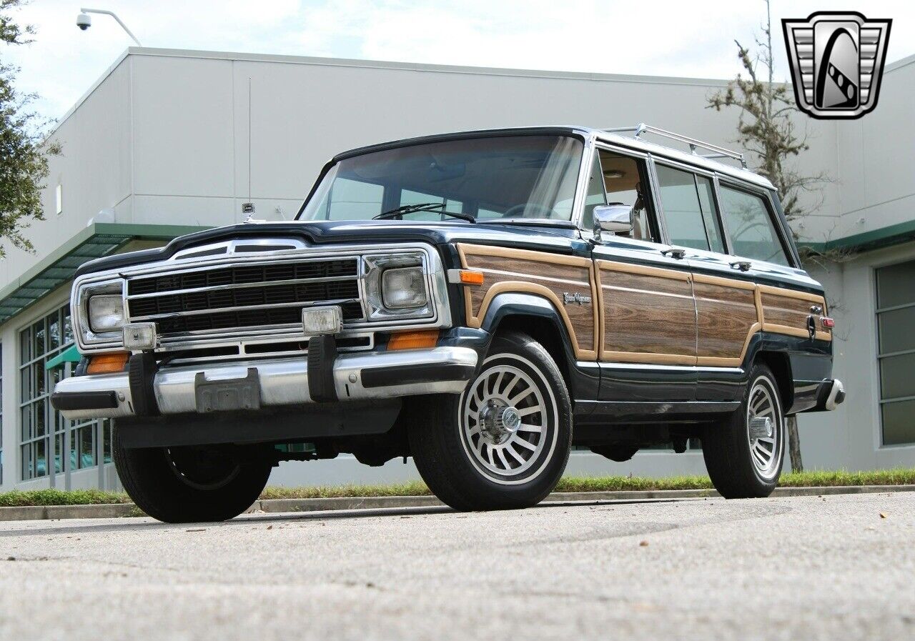 Jeep-Wagoneer-Cabriolet-1989-2