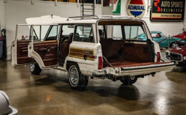 Jeep-Wagoneer-SUV-1987-2