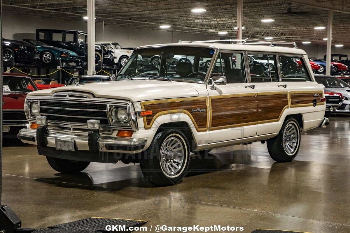 Jeep-Wagoneer-SUV-1987-7