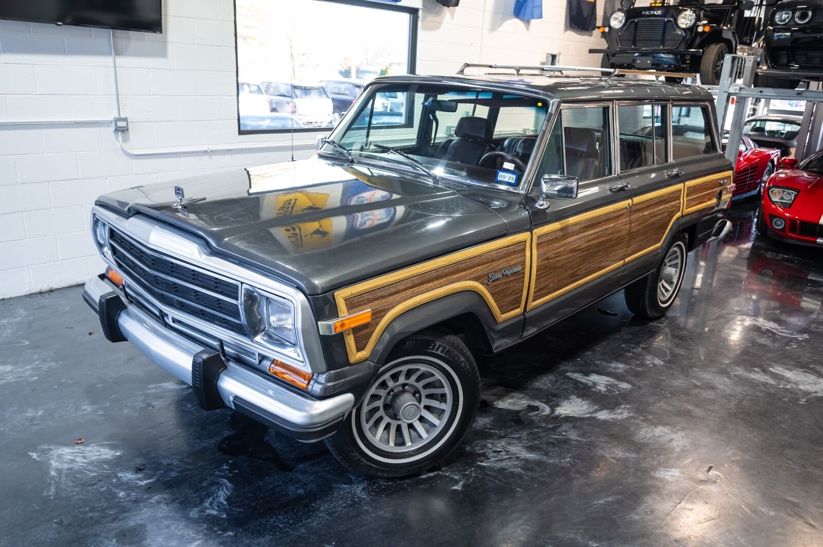 Jeep-Wagoneer-SUV-1988-1