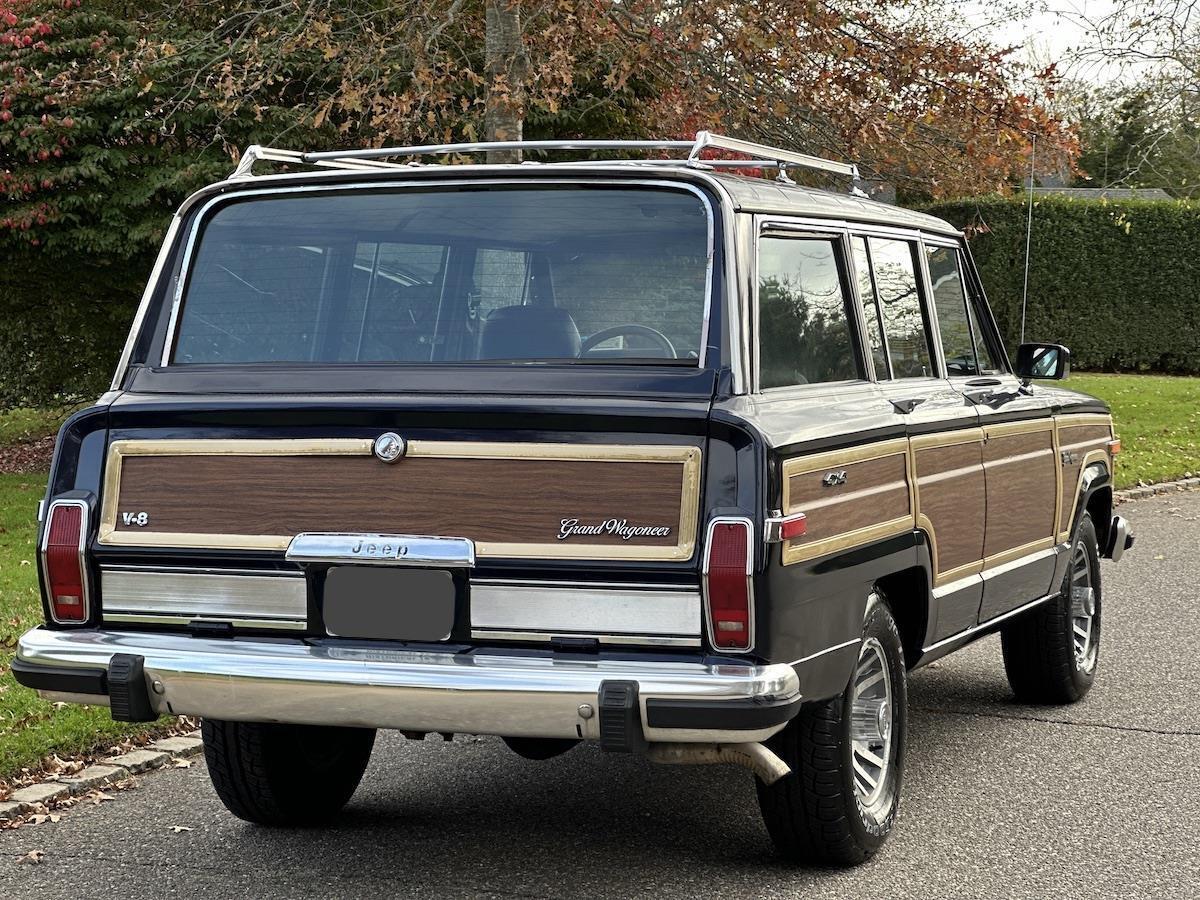 Jeep-Wagoneer-SUV-1988-16