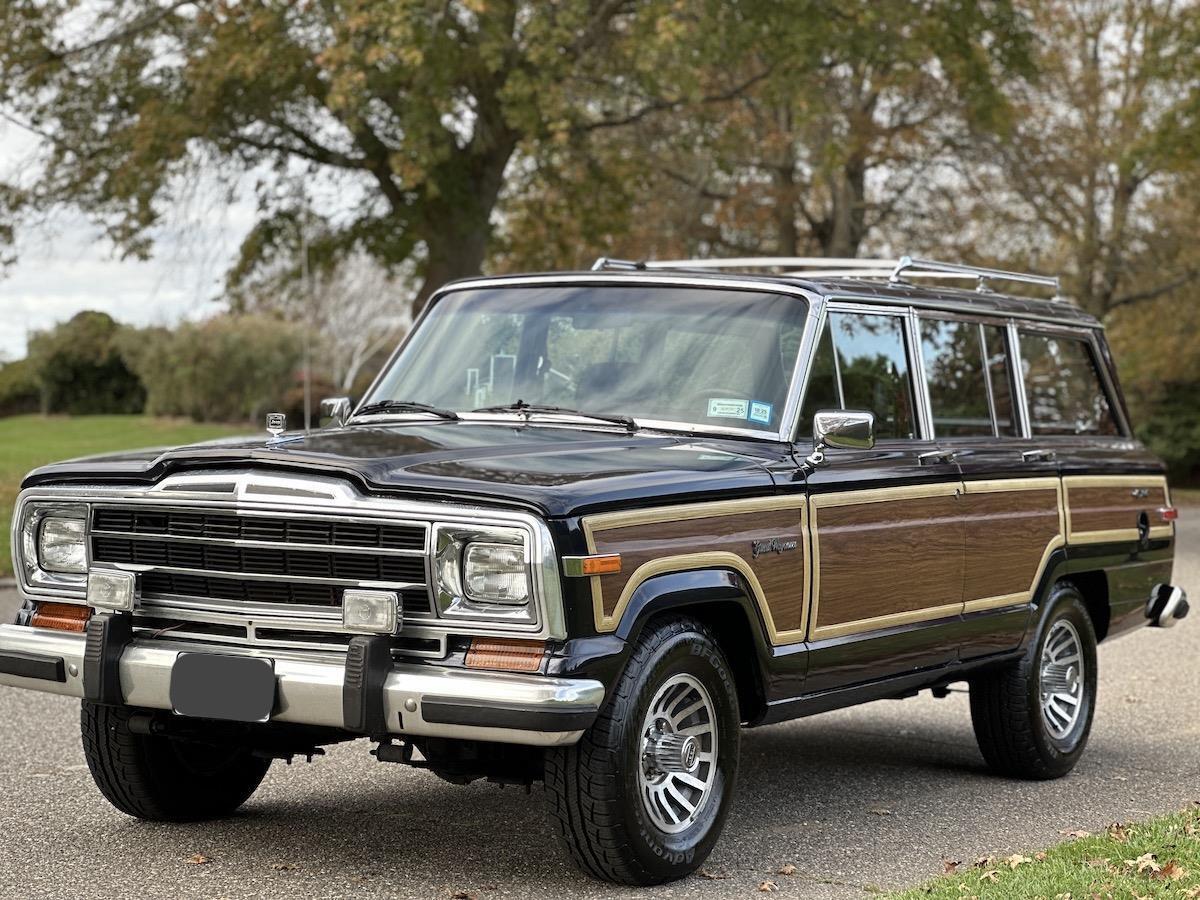 Jeep-Wagoneer-SUV-1988-22