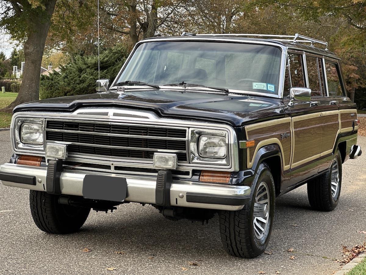 Jeep-Wagoneer-SUV-1988-23