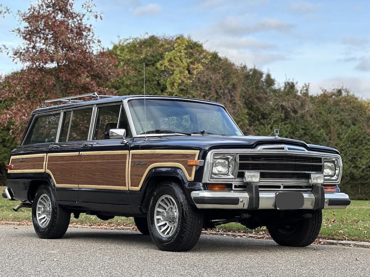 Jeep-Wagoneer-SUV-1988-27