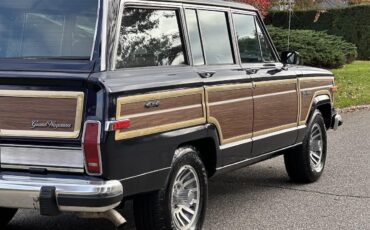 Jeep-Wagoneer-SUV-1988-30