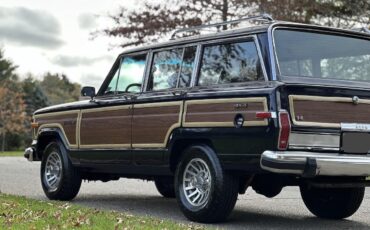 Jeep-Wagoneer-SUV-1988-33