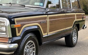 Jeep-Wagoneer-SUV-1988-36