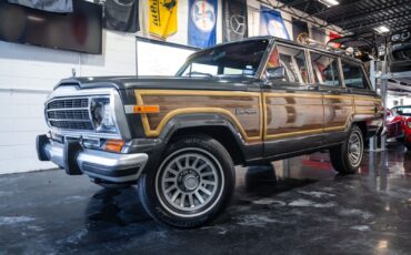 Jeep Wagoneer SUV 1988