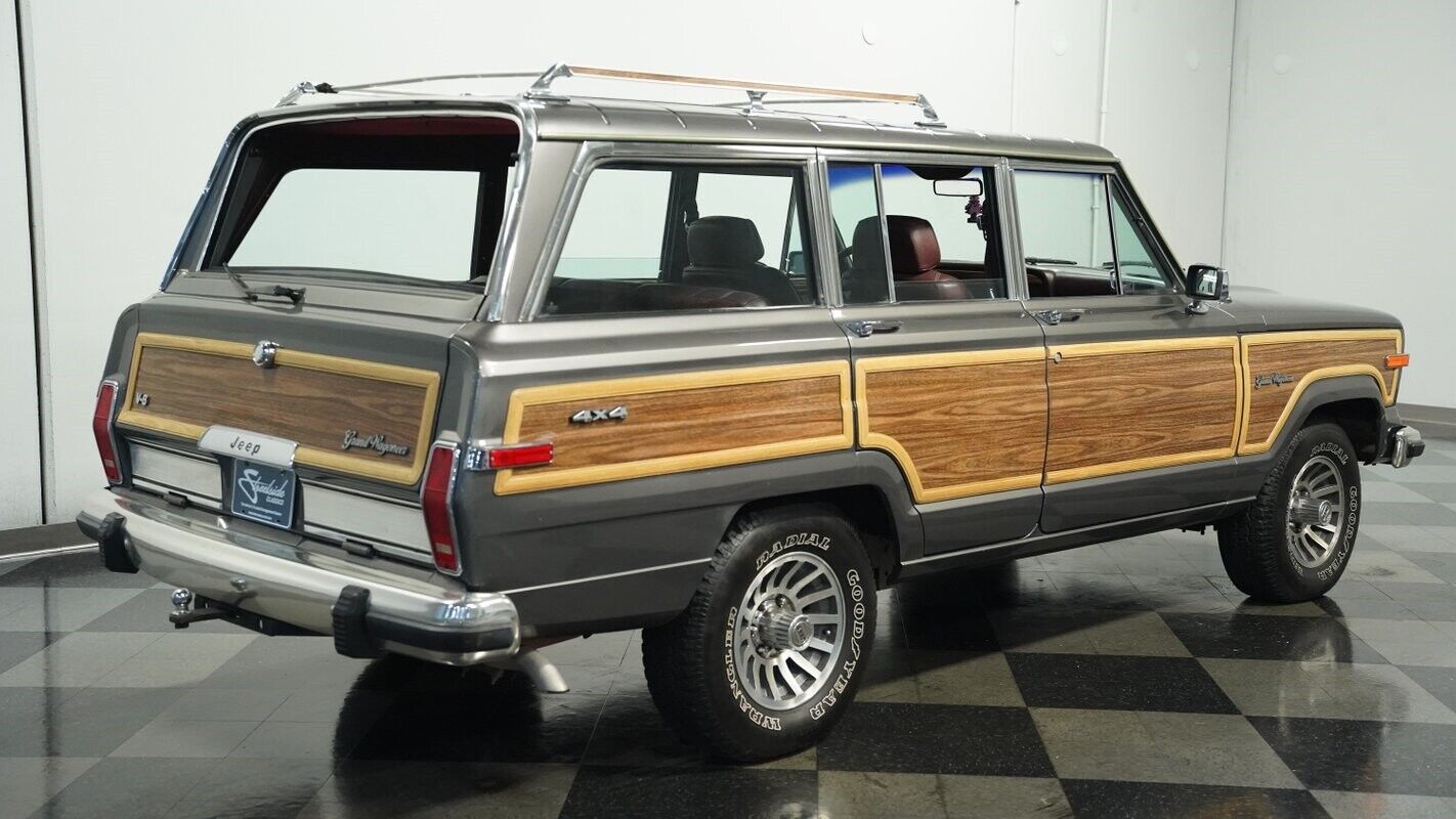 Jeep-Wagoneer-SUV-1989-10