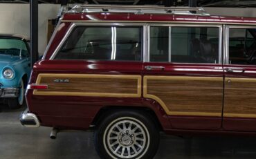 Jeep-Wagoneer-SUV-1991-1