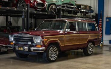 Jeep Wagoneer SUV 1991