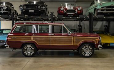 Jeep-Wagoneer-SUV-1991-2