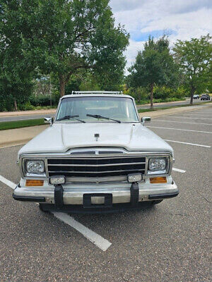 Jeep-Wagoneer-SUV-1991-2