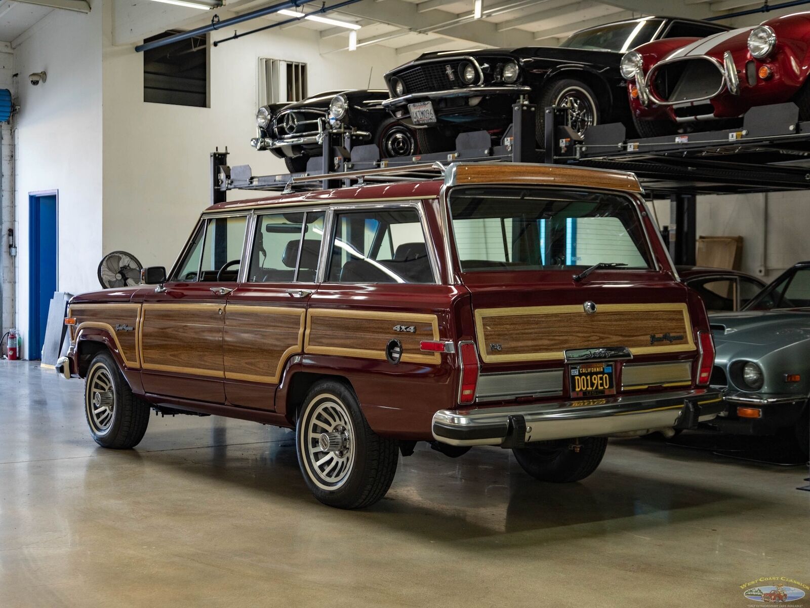 Jeep-Wagoneer-SUV-1991-21