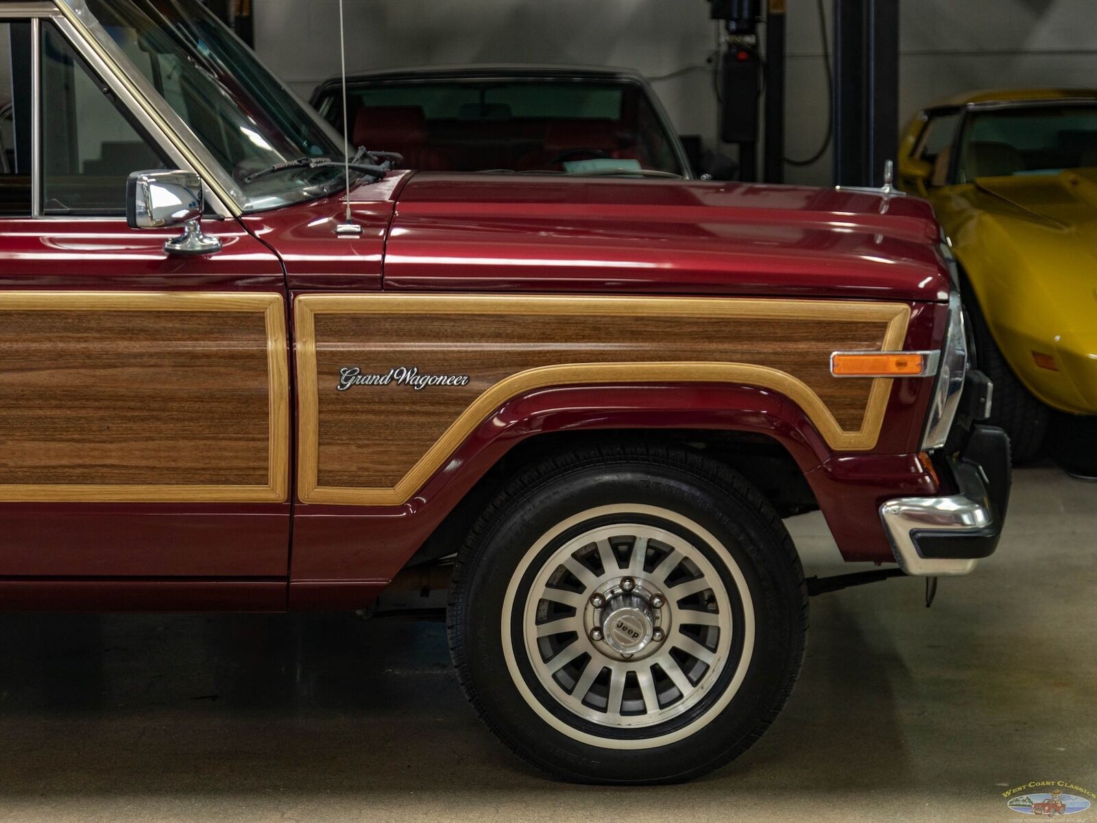 Jeep-Wagoneer-SUV-1991-3