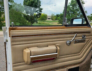 Jeep-Wagoneer-SUV-1991-6