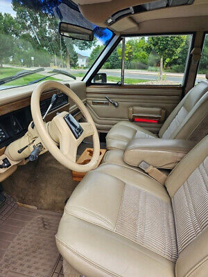 Jeep-Wagoneer-SUV-1991-7