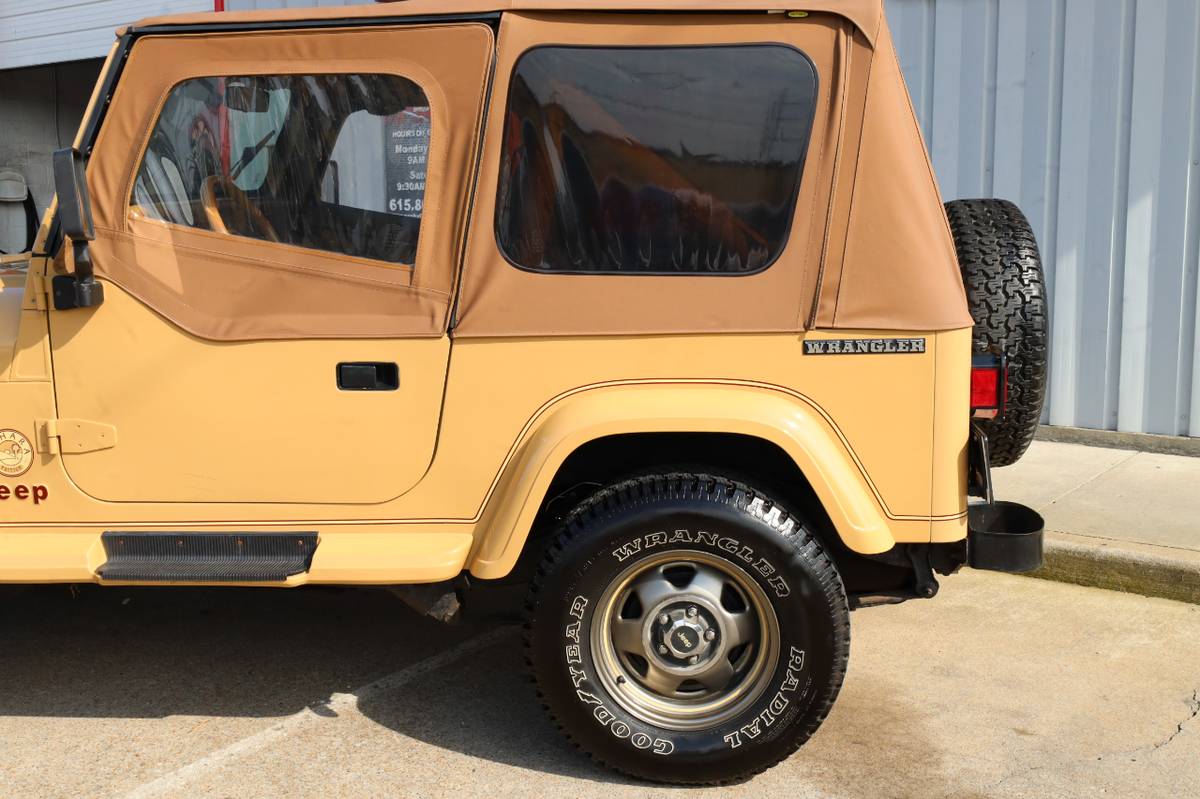 Jeep-Wrangler-1988-2