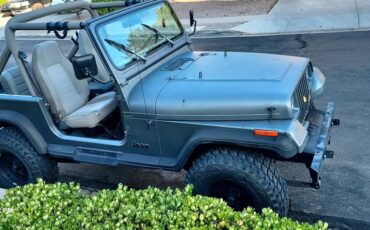 Jeep-Wrangler-1990-1