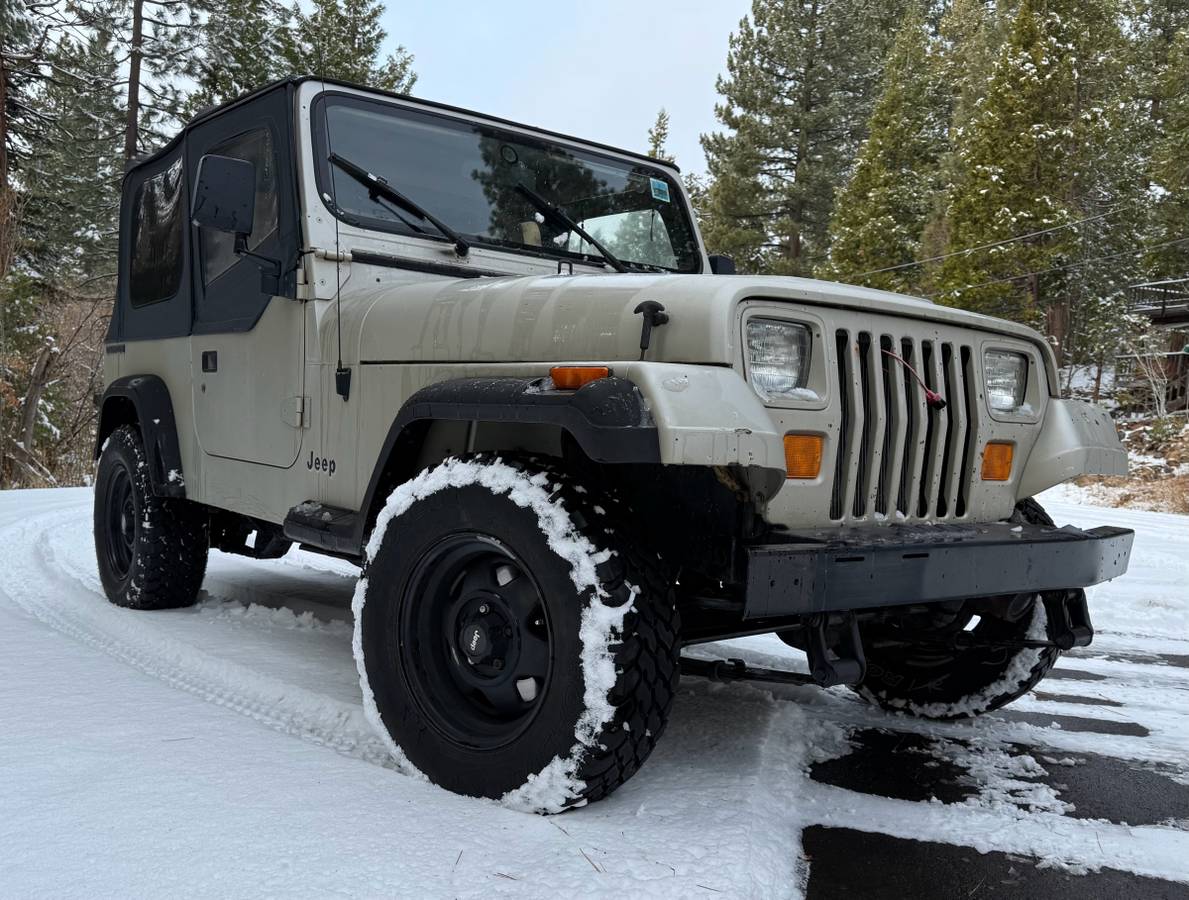 Jeep-Wrangler-1990-21