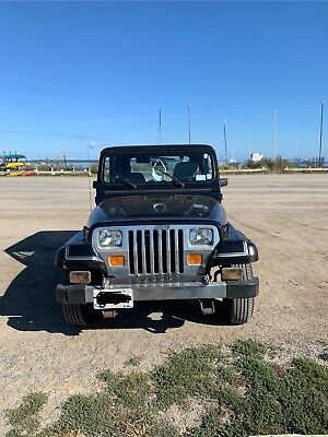 Jeep-Wrangler-SUV-1988-1