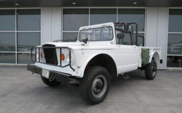 Kaiser-Jeep-M715-Pickup-1967-2