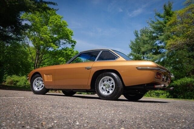 Lamborghini-Islero-Coupe-1968-4