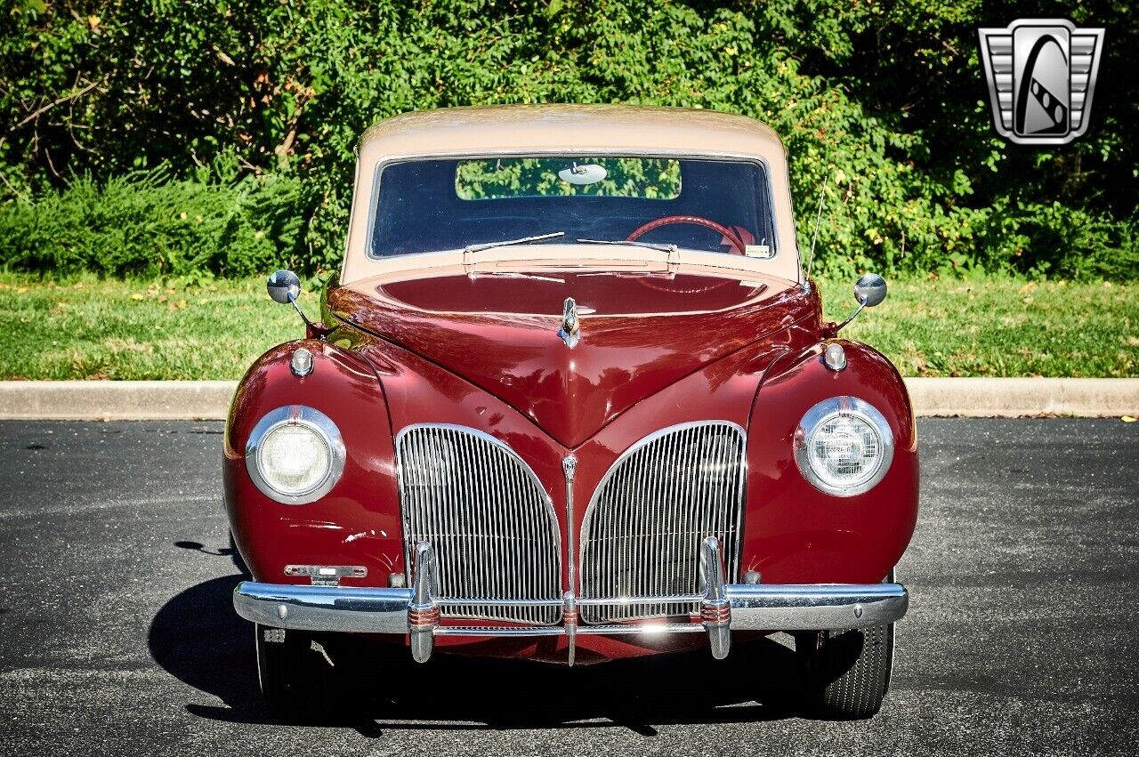 Lincoln-Continental-1941-9