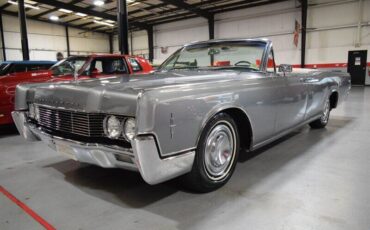 Lincoln-Continental-1966-1