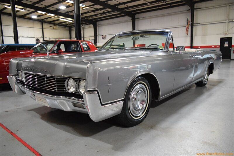 Lincoln-Continental-1966-1