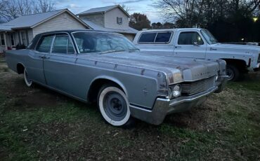 Lincoln-Continental-1966-1