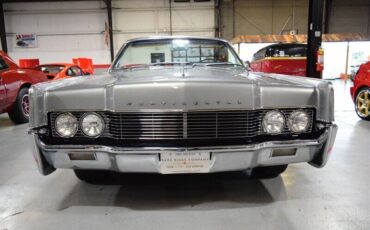 Lincoln-Continental-1966-11