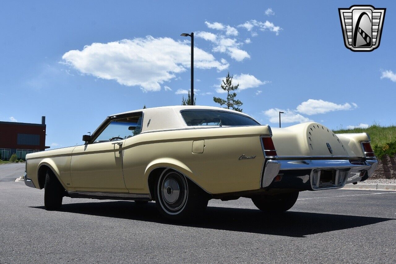 Lincoln-Continental-1970-4