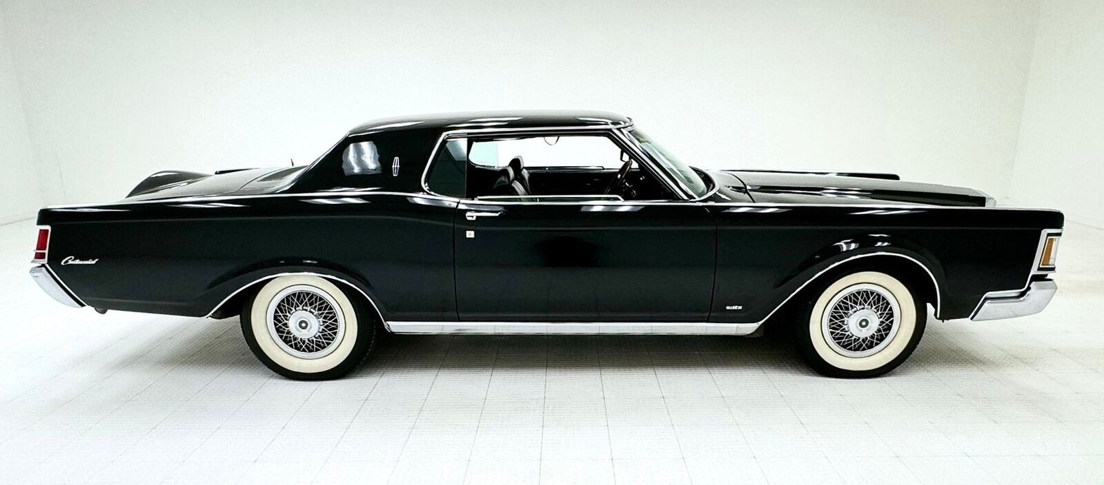 Lincoln-Continental-1970-5