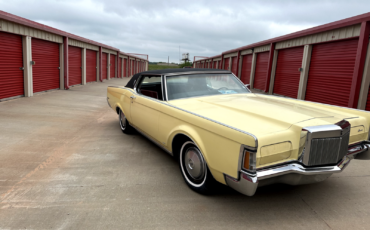 Lincoln-Continental-1971-13