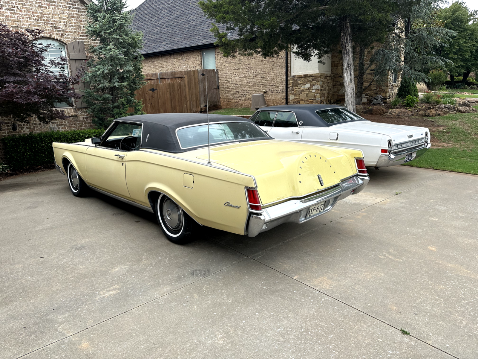 Lincoln-Continental-1971-2