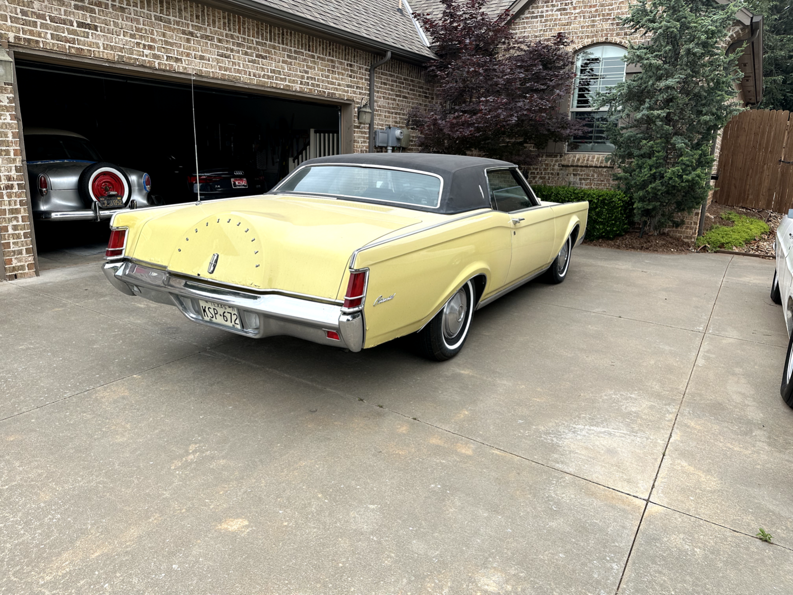 Lincoln-Continental-1971-3