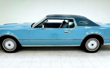 Lincoln-Continental-1975-1