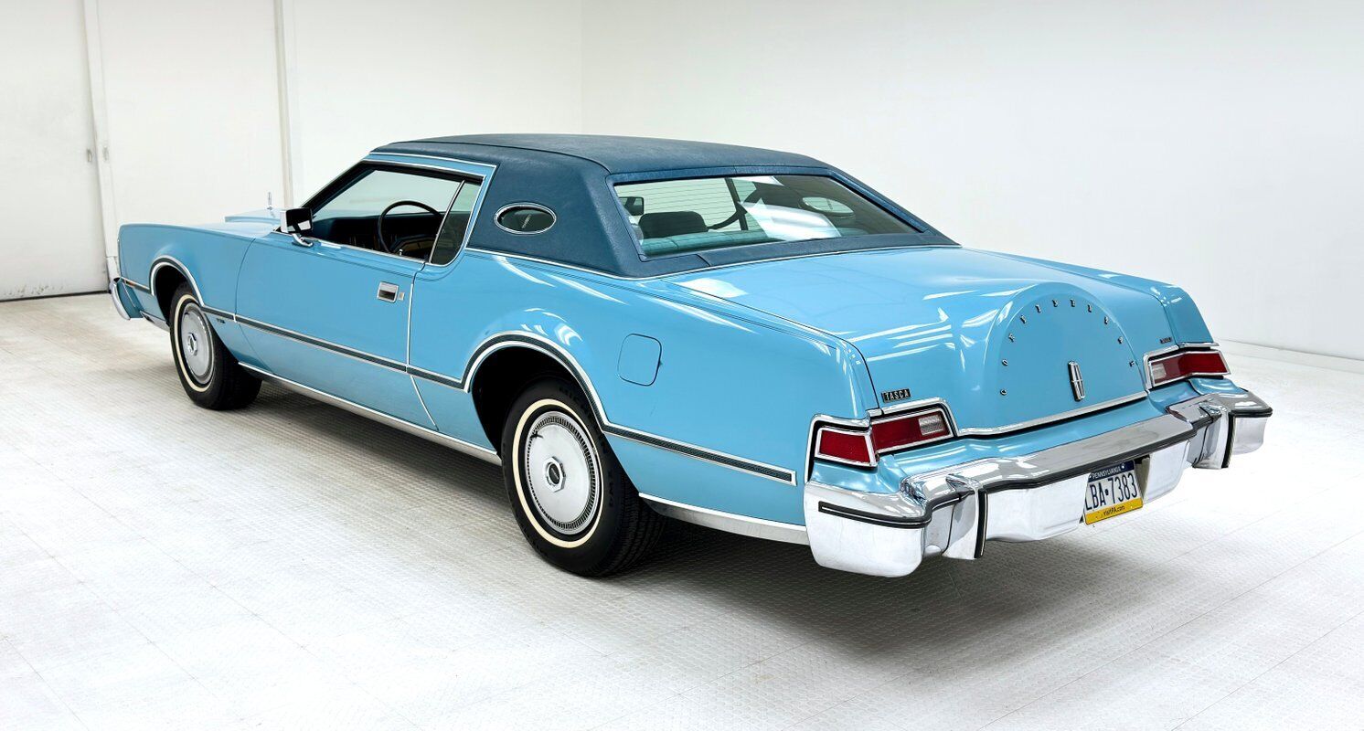 Lincoln-Continental-1975-2