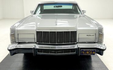 Lincoln-Continental-1976-7