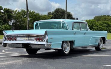 Lincoln-Continental-Berline-1960-1