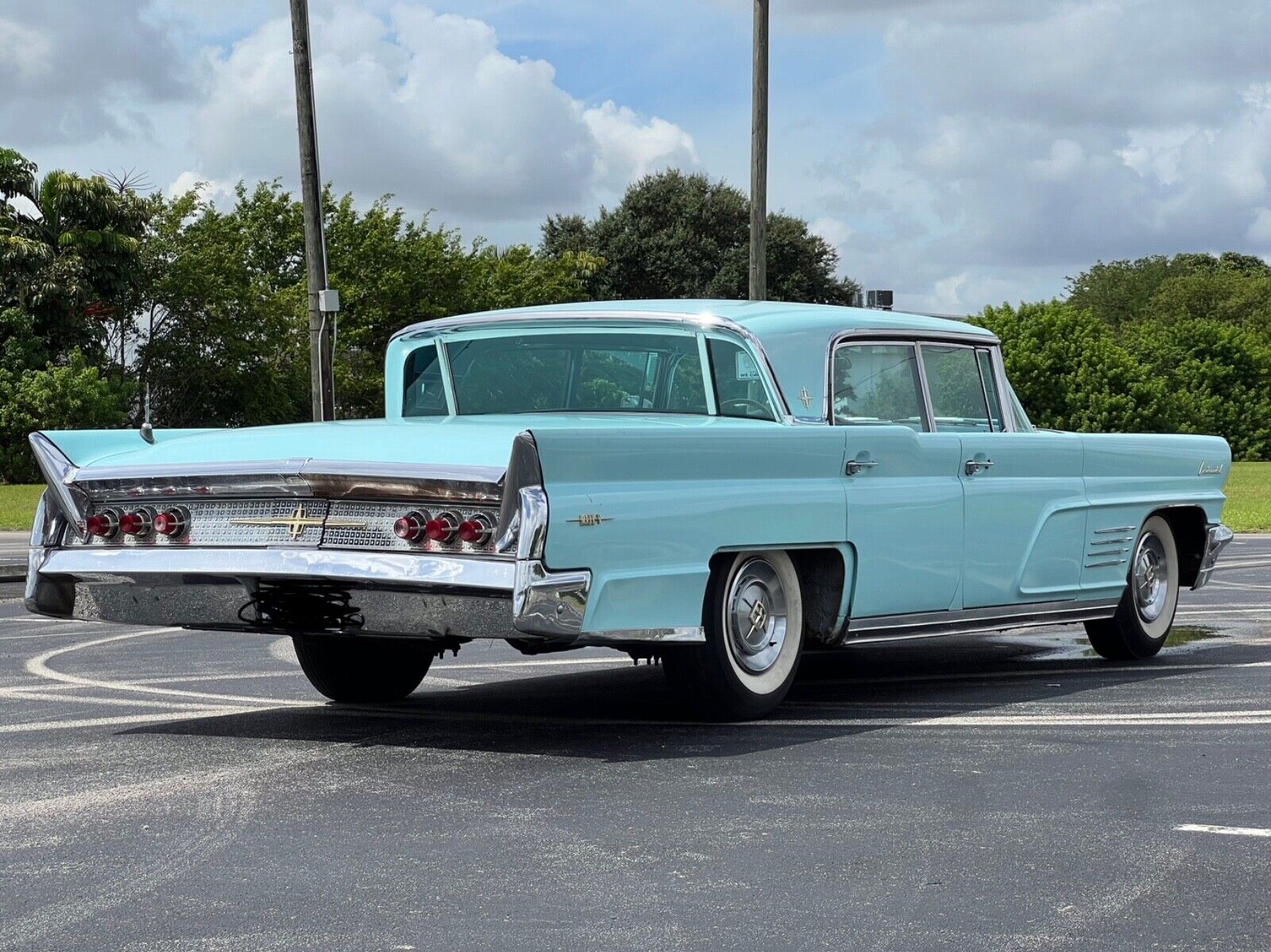 Lincoln-Continental-Berline-1960-1