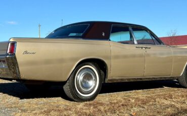 Lincoln-Continental-Berline-1968-11