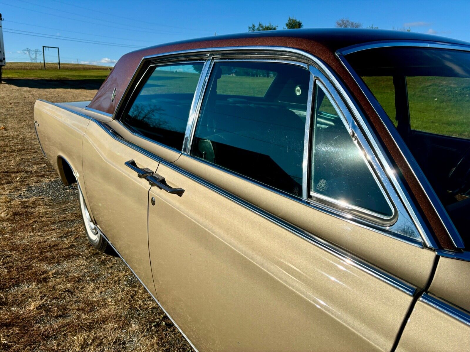 Lincoln-Continental-Berline-1968-7